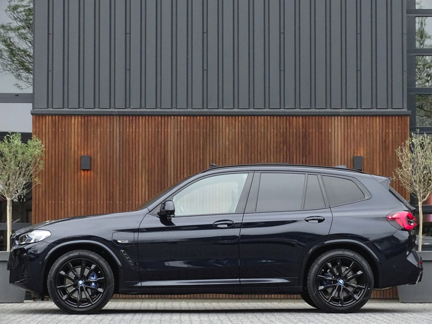 BMW X3 30e 292PK X-Drive M-Sport / Laser / pano / 360°