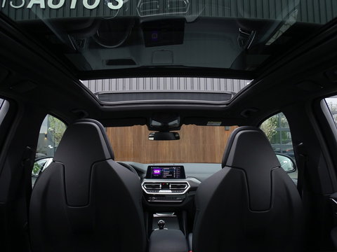 BMW X3 30e 292PK X-Drive M-Sport / Laser / pano / 360°