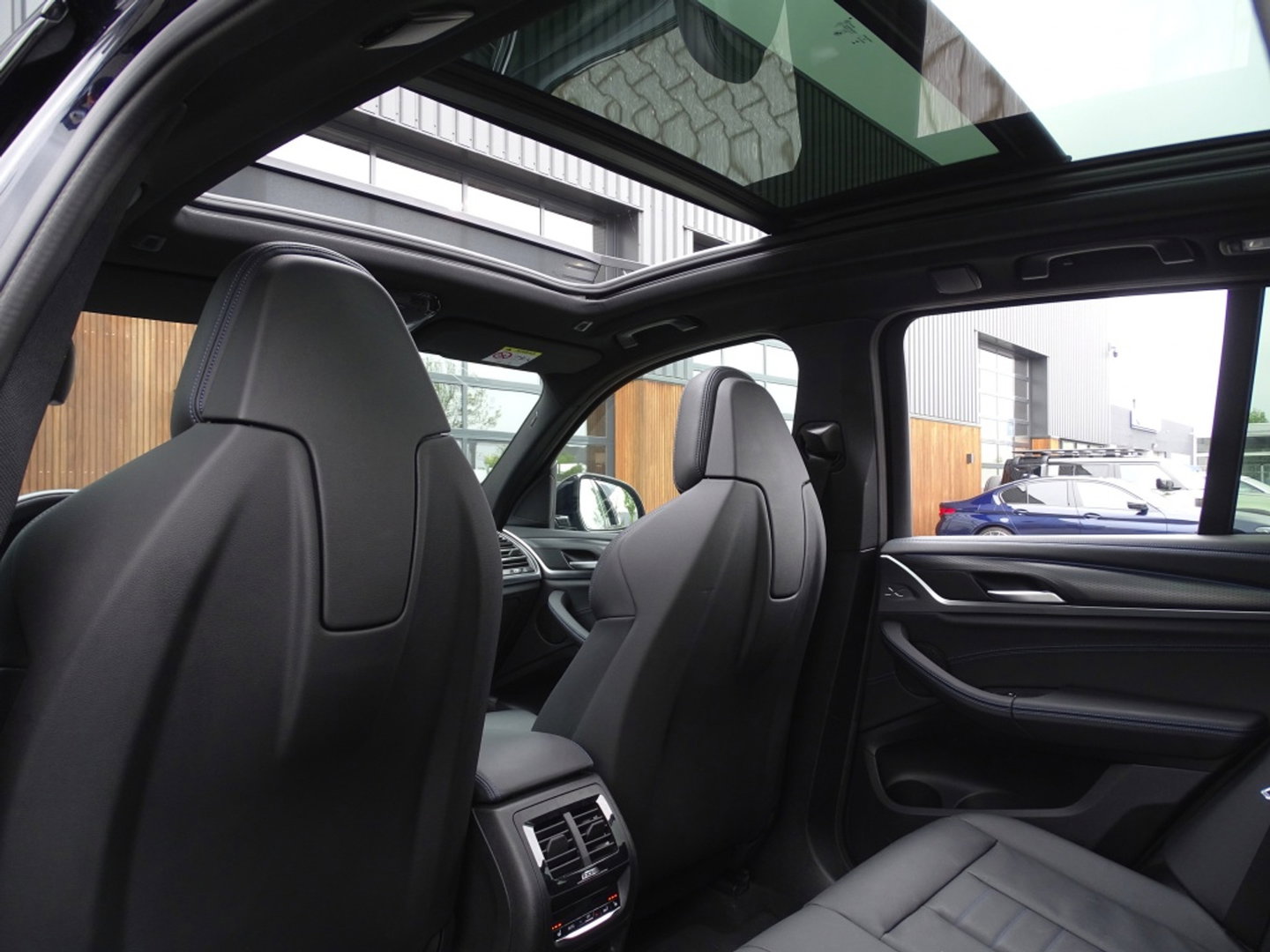BMW X3 30e 292PK X-Drive M-Sport / Laser / pano / 360°