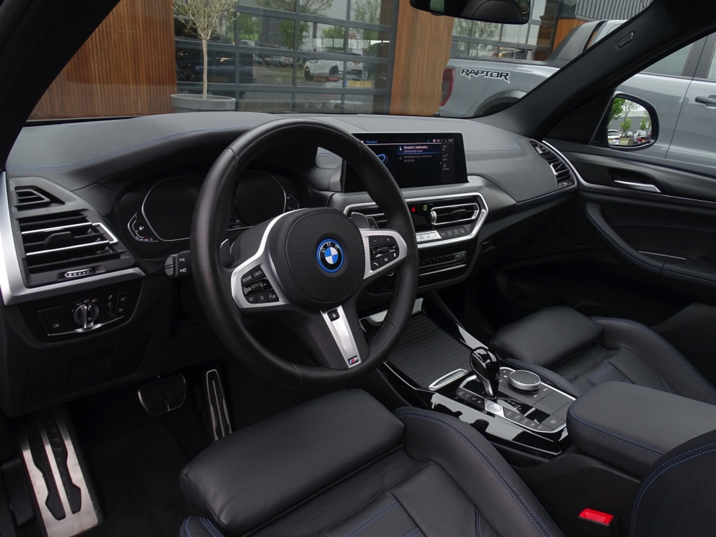 BMW X3 30e 292PK X-Drive M-Sport / Laser / pano / 360°