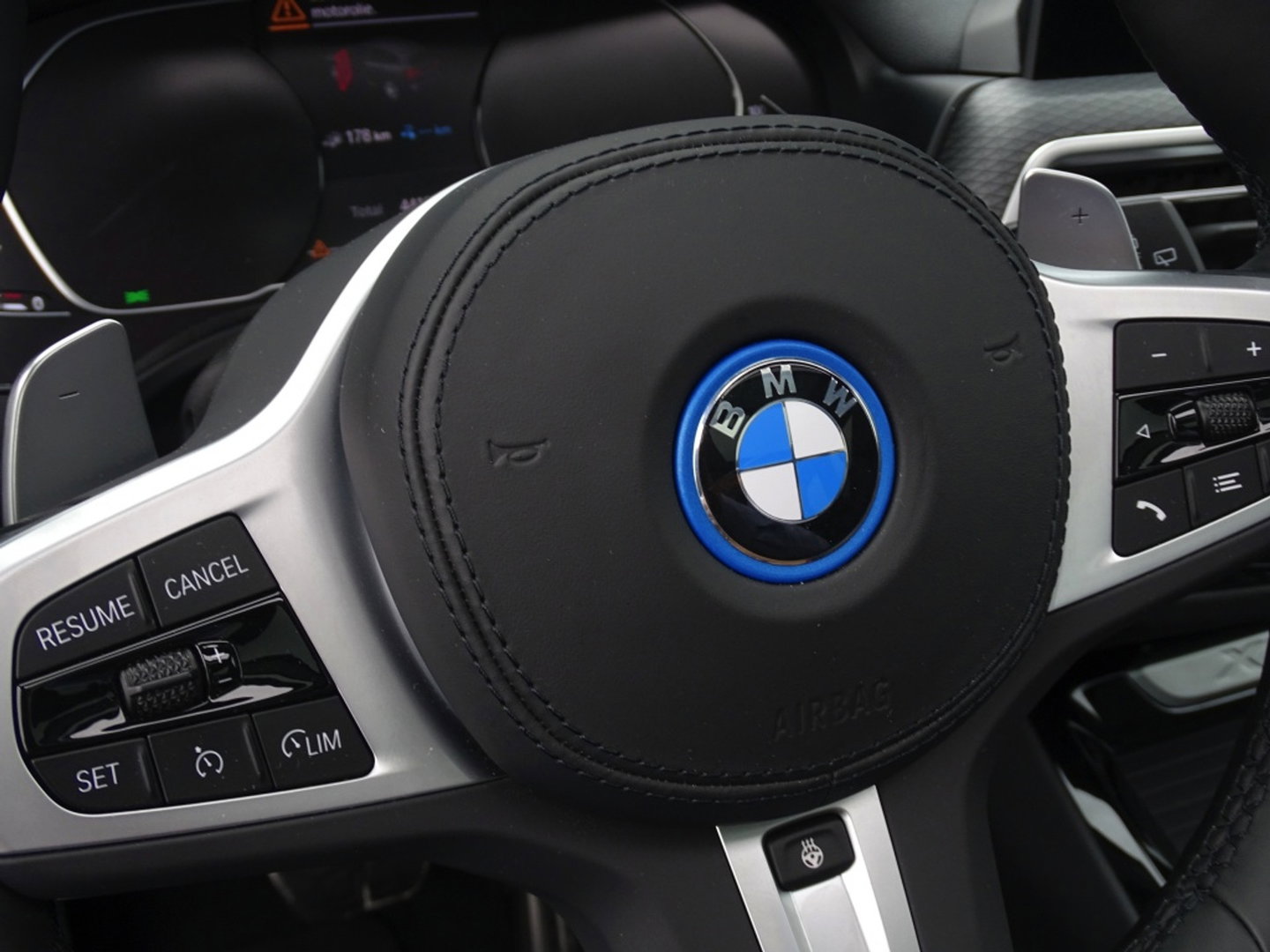 BMW X3 30e 292PK X-Drive M-Sport / Laser / pano / 360°