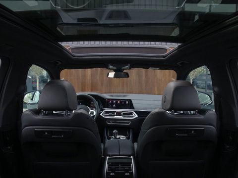 BMW X5 40i 341PK X-Drive / M-Sport / pano / Harman Kardon / Laser