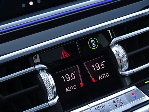BMW X5 40i 341PK X-Drive / M-Sport / pano / Harman Kardon / Laser
