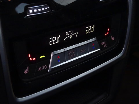 BMW X5 40i 341PK X-Drive / M-Sport / pano / Harman Kardon / Laser