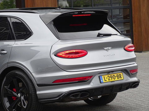 Bentley Bentayga 4.0 V8 550PK TwinTurbo / NAIM / diamanten / carbon / 22'' black