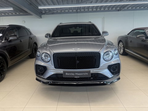 Bentley Bentayga 4.0 V8 550PK TwinTurbo / NAIM / diamanten / carbon / 22'' black
