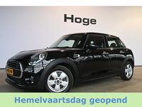 MINI Cooper - Mini 1.5 Airco Navigatie LED Cruise Control Direct Leverbaar! Rijklaarprijs Inruil Mogelijk!