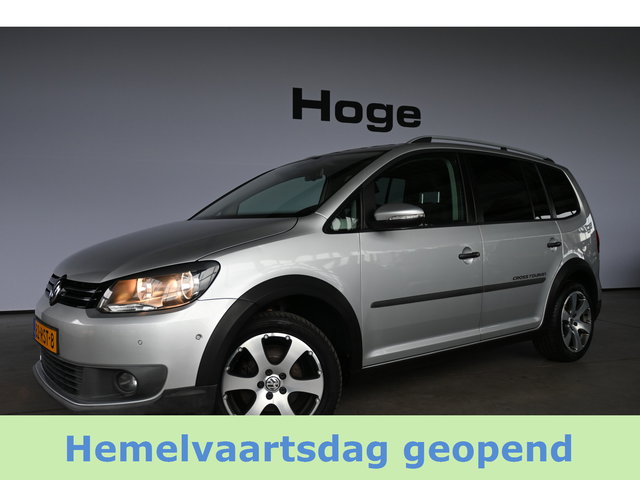Volkswagen Touran - 1.4 TSI Cross Climate control Trekhaak Cruise control PDC Inruil Mogelijk!
