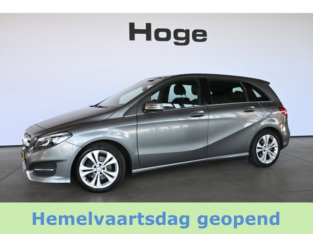 Mercedes-Benz B-Klasse - 180 Ambition Automaat Cruise Airco Navigatie Trekhaak Panoramdak 1e Eigenaar Inruil Mogelijk!