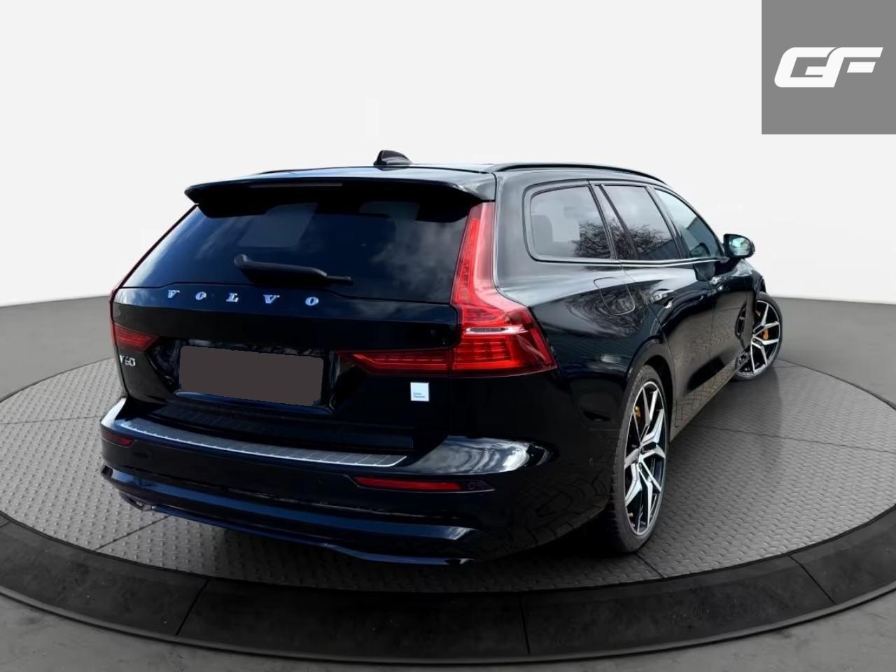 Volvo V60 2.0 T8 Plug-in hybrid AWD Polestar Engineered B&W