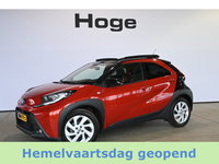 Toyota Aygo - X 1.0 VVT-i MT Play Clima Carplay Panoramadak Camera LED Rijklaarprijs Inruil Mogelijk!