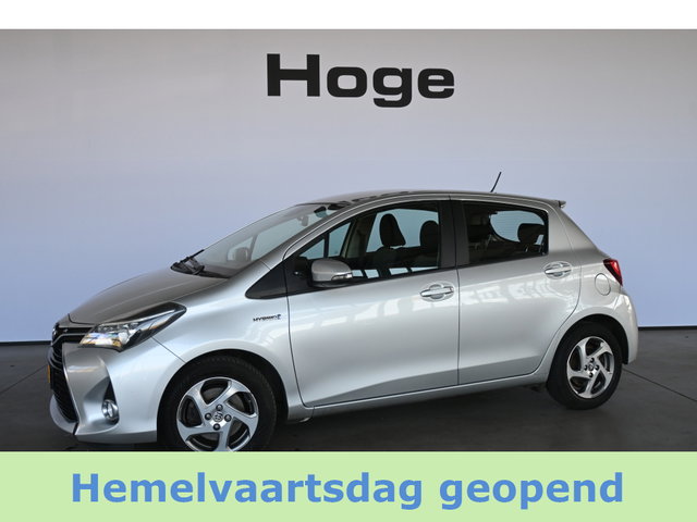 Toyota Yaris - 1.5 Hybrid Clima Cruise control Navigatie Camera Lichtmetaal 1e Eigenaar! Inruil Mogelijk!