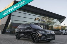 Volkswagen Tiguan - 1.5 eHybrid 204pk R-Line Panoramadak Black Style Trekhaak Stoelkoeling BOMVOL!! NLauto 1e Eigenaar