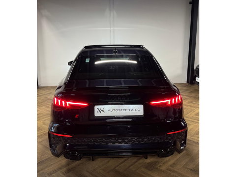 Audi RS3 Limousine 2.5 TFSI RS 3 quattro HULK CERAMIC PANO VOL'