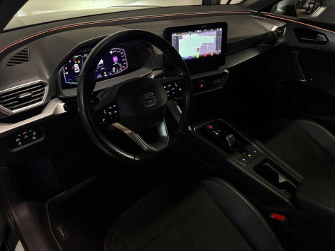 SEAT Leon 1.4 TSI eHybrid PHEV FR PANO KEYLESS VOL'