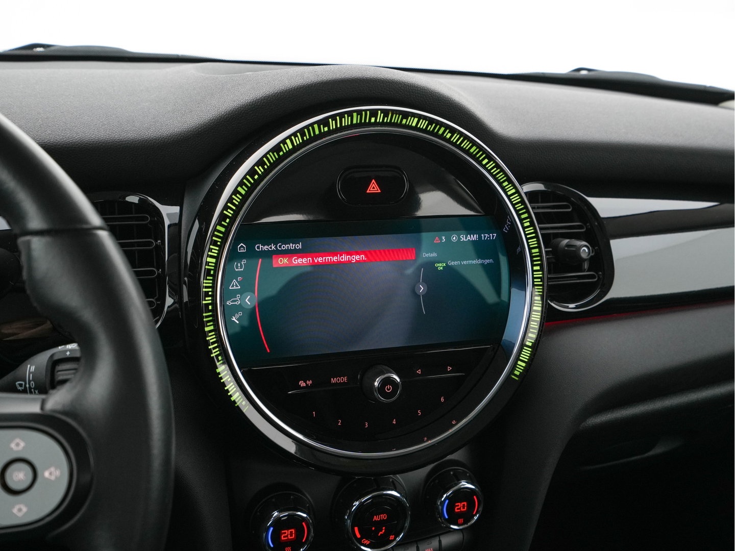 MINI Mini Electric Business Edition 33 kWh [ 3-Fase-11kW ] {SOH-100%} (INCL-BTW) Aut. *LEATHER | FULL-LED | KEYLESS | SPORTSEATS | NAVI-FULLMAP | ECC | AMBIENTLIGHT | DAB | DIGI-COCKPIT | PDC | 17"ALU*