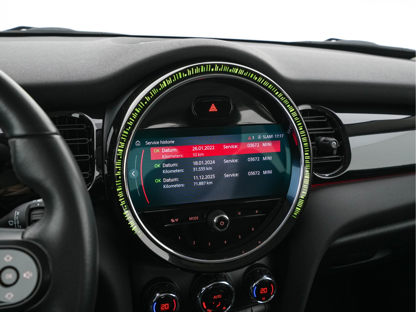 MINI Mini Electric Business Edition 33 kWh [ 3-Fase-11kW ] {SOH-100%} (INCL-BTW) Aut. *LEATHER | FULL-LED | KEYLESS | SPORTSEATS | NAVI-FULLMAP | ECC | AMBIENTLIGHT | DAB | DIGI-COCKPIT | PDC | 17"ALU*