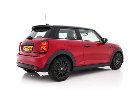 MINI Mini Electric Business Edition 33 kWh [ 3-Fase-11kW ] {SOH-100%} (INCL-BTW) Aut. *LEATHER | FULL-LED | KEYLESS | SPORTSEATS | NAVI-FULLMAP | ECC | AMBIENTLIGHT | DAB | DIGI-COCKPIT | PDC | 17"ALU*