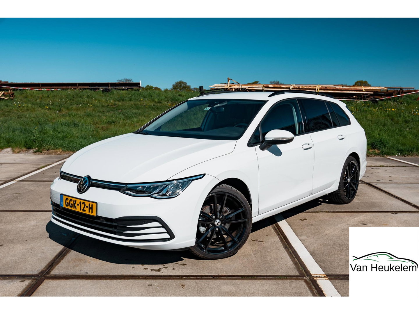 Volkswagen Golf Variant 1.0 eTSI Life | ADAPTIVE CRUISE | 19" | SUNSET | APPLE CAR PLAY | DAB