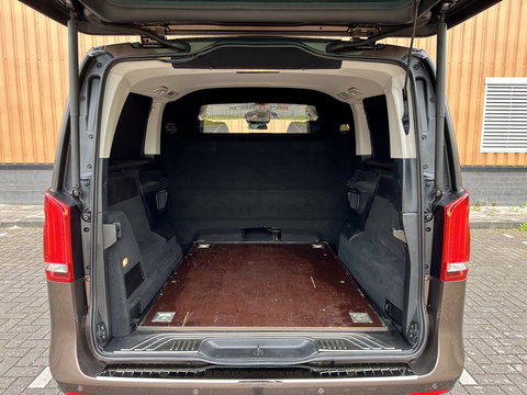 Mercedes-Benz V-Klasse 250 BlueTEC Lang DC Avantgarde Edition | Luchtvering | 5 Persoons | LED | Elektrische Schuifdeuren | Sfeerverlichting | Trekhaak | Airconditioning |