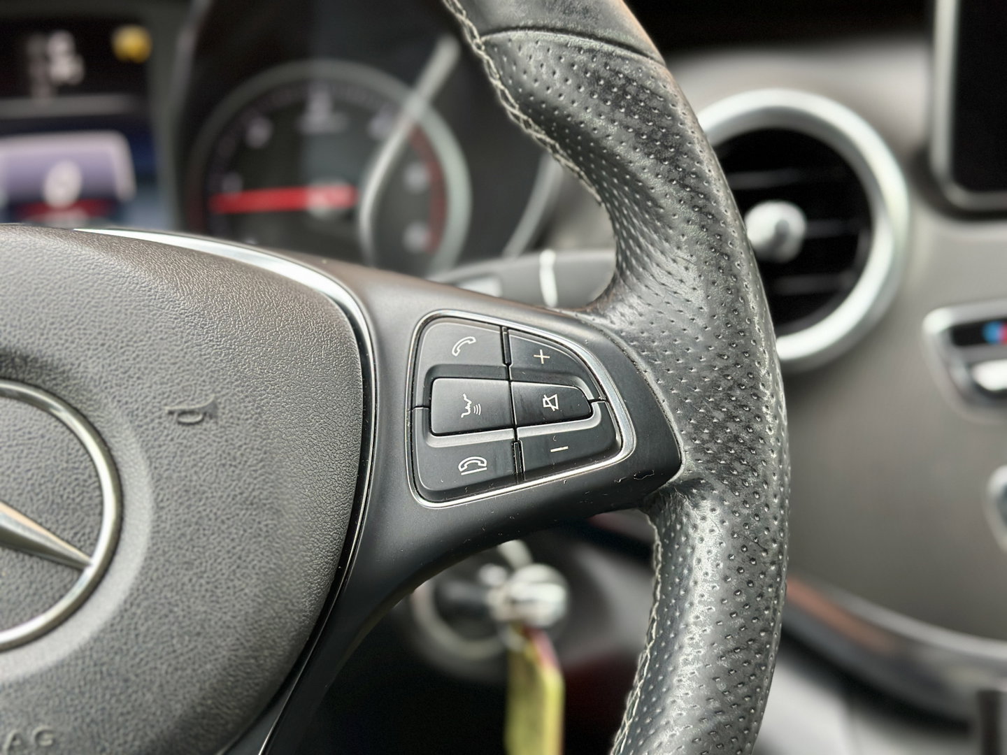Mercedes-Benz V-Klasse 250 BlueTEC Lang DC Avantgarde Edition | Luchtvering | 5 Persoons | LED | Elektrische Schuifdeuren | Sfeerverlichting | Trekhaak | Airconditioning |