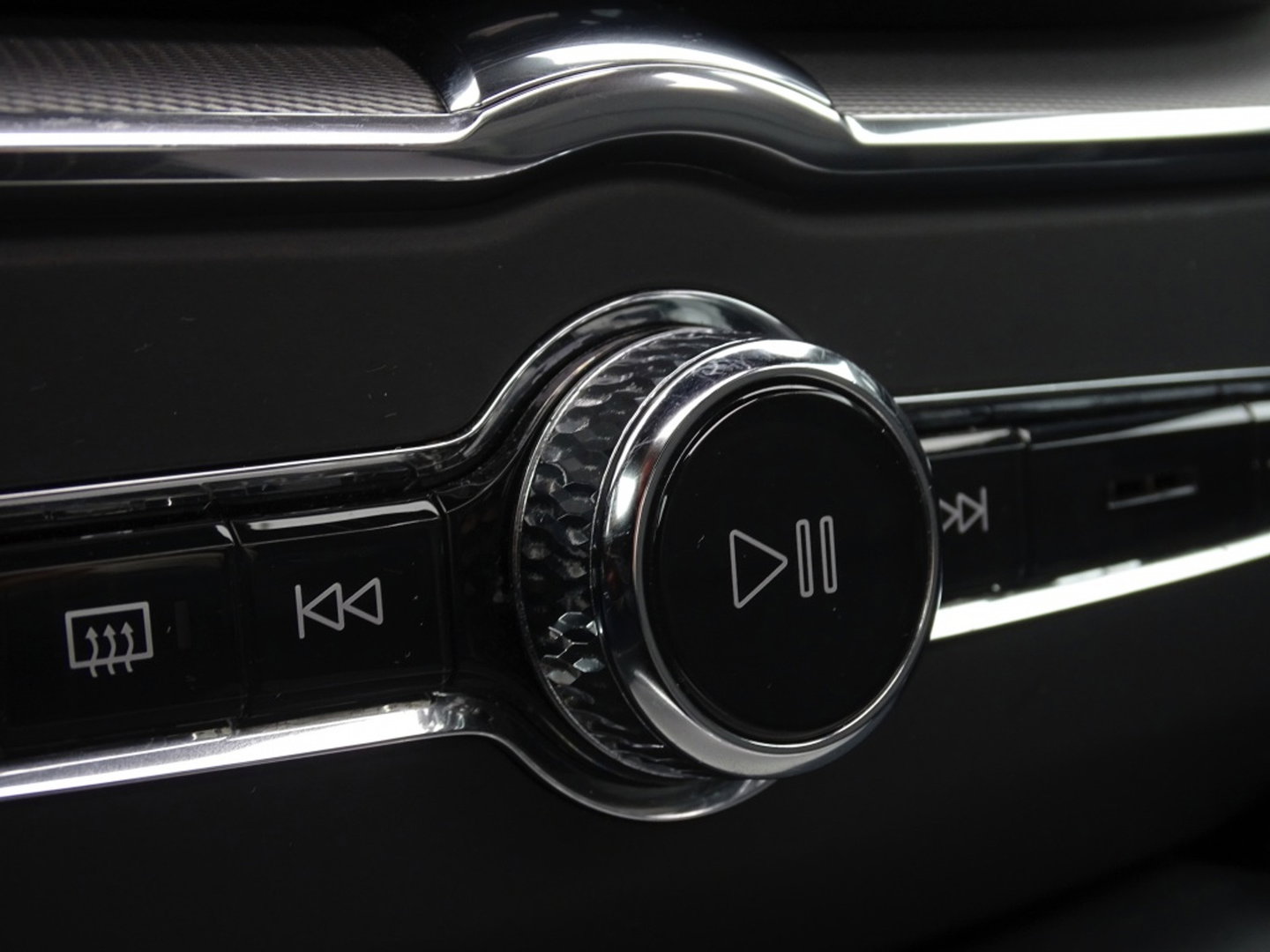 Volvo XC60 T6 310PK AWD Recharge / R-Design / panaroma / LED