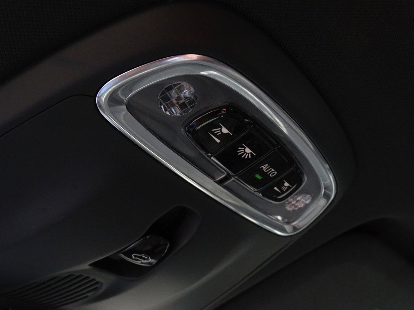 Volvo XC60 T6 310PK AWD Recharge / R-Design / panaroma / LED