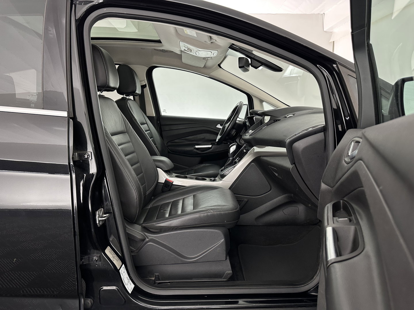 Ford C-MAX 2.0 Plug-in Hybrid Titanium Plus Aut. *PANO | LEATHER | NAVI-FULLMAP | KEYLESS | CAMERA | HEATED-COMFORTSEATS | ECC | PDC | 17"ALU*
