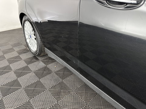 Ford C-MAX 2.0 Plug-in Hybrid Titanium Plus Aut. *PANO | LEATHER | NAVI-FULLMAP | KEYLESS | CAMERA | HEATED-COMFORTSEATS | ECC | PDC | 17"ALU*