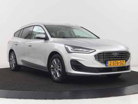 Ford Focus 1.0 EcoBoost Hybrid Titanium | Origineel NL | Carplay | Keyless | Navigatie | Climate control | Cruise control | Bluetooth | Full LED | Parkeerhulp | 38.100km NAP