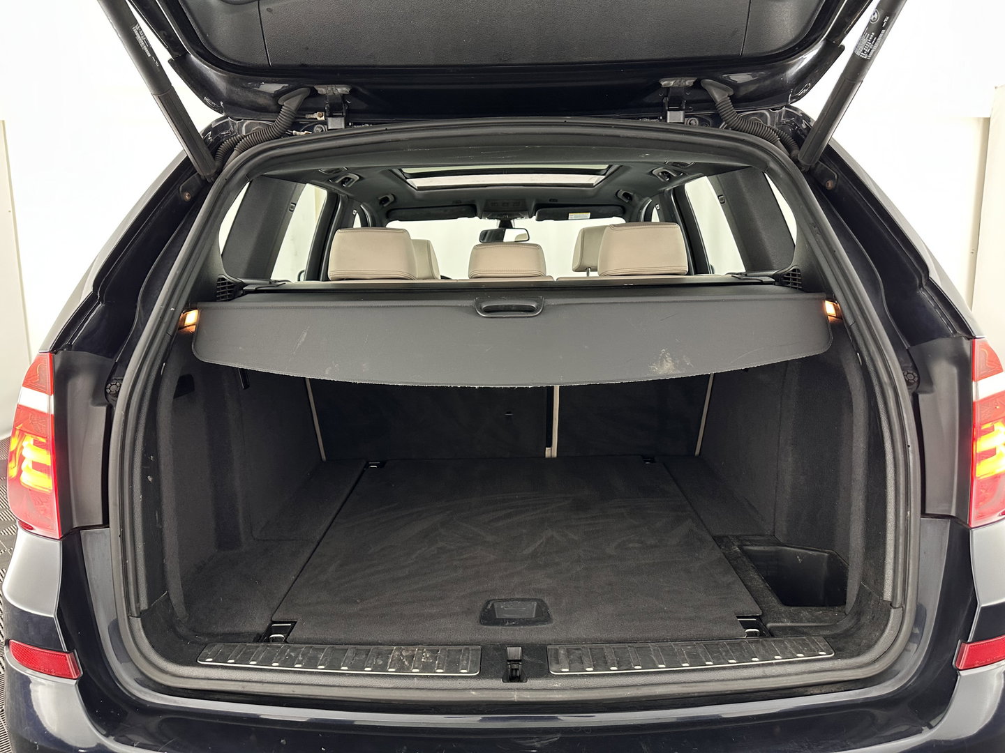 BMW X3 xDrive30d M-Sportpack High Executive Aut. *PANO | LEATHER | XENON | HEATED-SPORTSEATS | NAVI-FULLMAP | ECC | PDC | CRUISE | TOWBAR | 18''ALU*