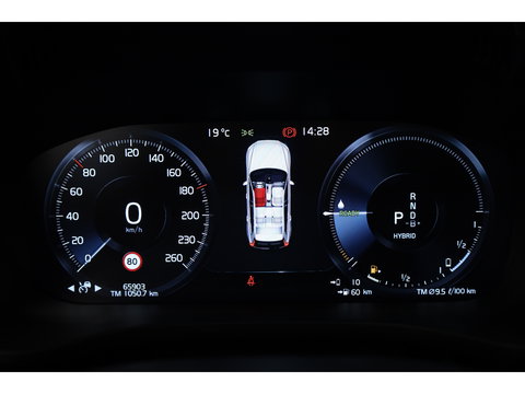 Volvo XC60 2.0 Recharge T6 AWD R-Design | Pano| H&K Audio | Blis | ACC | 360 Camera | Head up | stoel 4 & stuur verw. |
