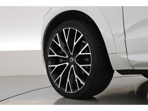 Volvo XC60 2.0 Recharge T6 AWD R-Design | Pano| H&K Audio | Blis | ACC | 360 Camera | Head up | stoel 4 & stuur verw. |