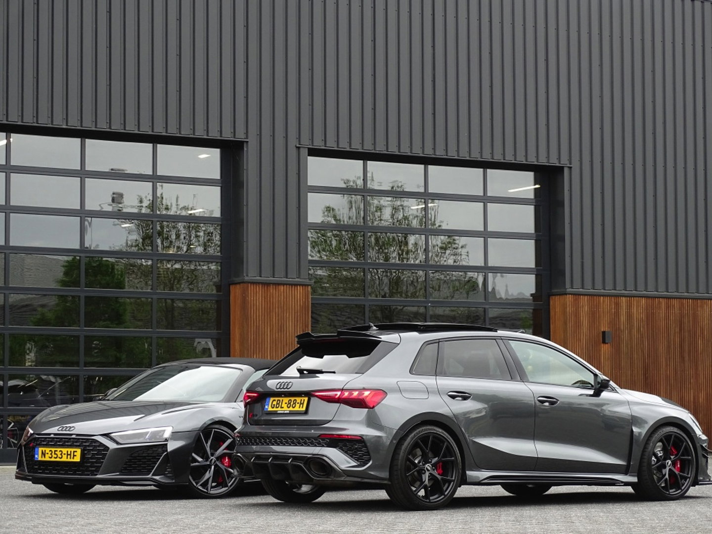 Audi RS3 Sportback 2.5 TFSI RS3 400PK Quattro / B&O / panoramadak / Matrix
