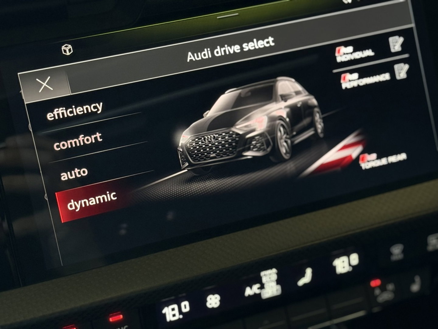 Audi RS3 Sportback 2.5 TFSI RS3 400PK Quattro / B&O / panoramadak / Matrix