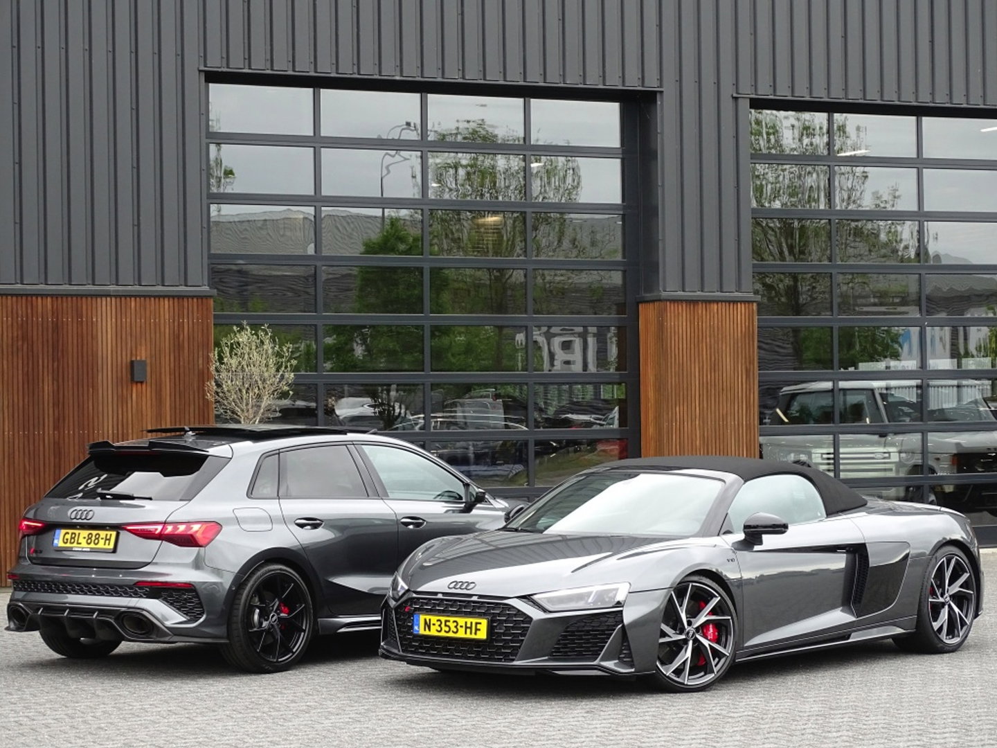Audi RS3 Sportback 2.5 TFSI RS3 400PK Quattro / B&O / panoramadak / Matrix