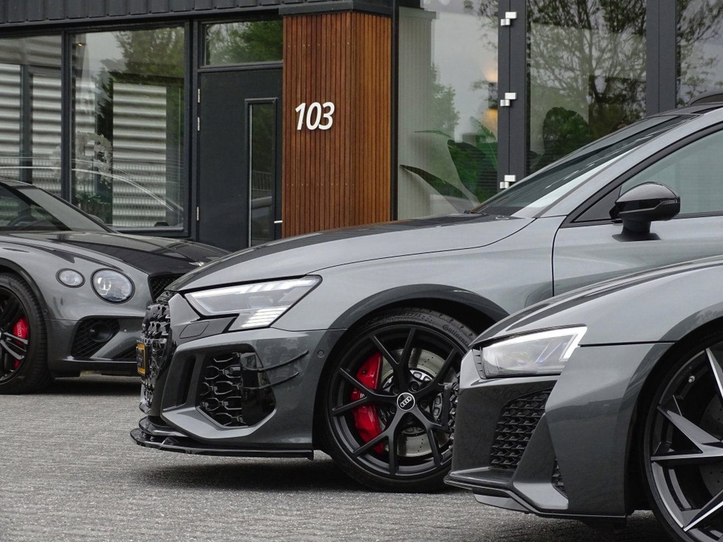 Audi RS3 Sportback 2.5 TFSI RS3 400PK Quattro / B&O / panoramadak / Matrix