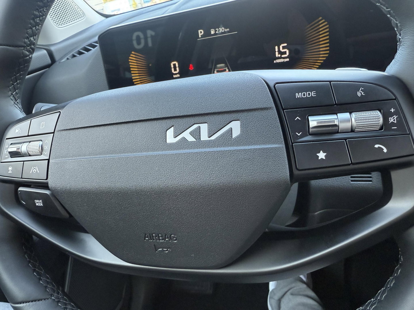 Kia Sportage 1.6 T-GDi MHEV Dark Edition Keyless l Stoel l stuur verw. Nieuwe auto
