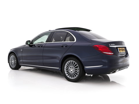 Mercedes-Benz C-Klasse 350 e Lease Edition Aut. *PANO | LUXURY-LEATHER | BURMESTER-AUDIO | FULL-LED | NAVI-FULLMAP | HEATED-SPORTSEATS | CAMERA | AIRMATIC | PRIVACY-GLASS | ECC | CRUISE | KEYLESS | 17''ALU*