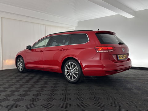 Volkswagen Passat Variant 1.6 TDI Connected Series Plus Aut. *ADAPTIVE-CRUISE | NAVI-FULLMAP | HEATED-COMFORTSEATS | PRIVACY-GLASS | SHIFT-PADDLES | ECC | PDC | 18''ALU*