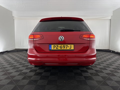 Volkswagen Passat Variant 1.6 TDI Connected Series Plus Aut. *ADAPTIVE-CRUISE | NAVI-FULLMAP | HEATED-COMFORTSEATS | PRIVACY-GLASS | SHIFT-PADDLES | ECC | PDC | 18''ALU*