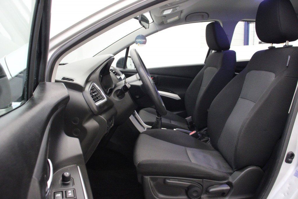 Suzuki S-Cross