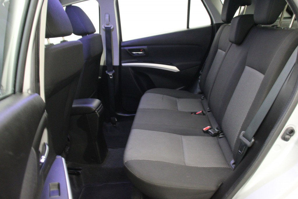 Suzuki S-Cross