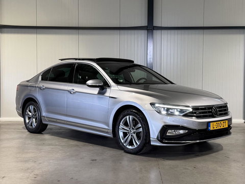 Volkswagen Passat 1.5 TSI R-Line Business + Pano Virtual H&K
