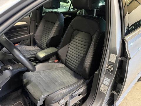 Volkswagen Passat 1.5 TSI R-Line Business + Pano Virtual H&K