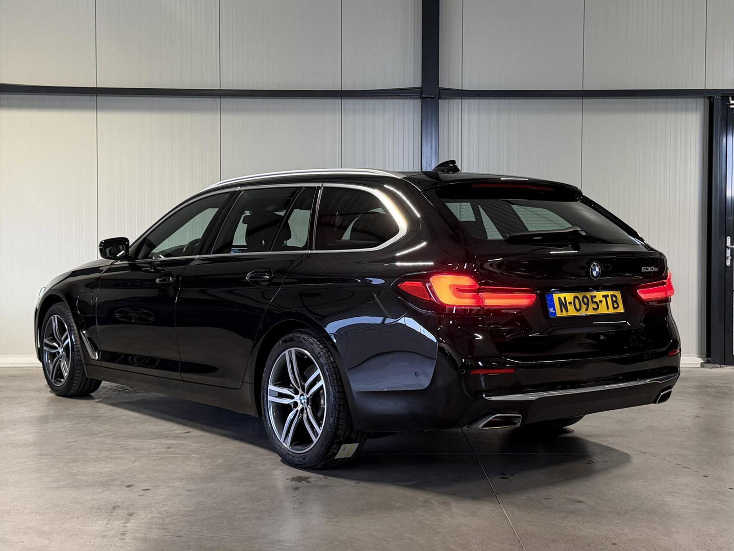 BMW 5 Serie Touring 530e High Executive Pano Leer Memory VOL