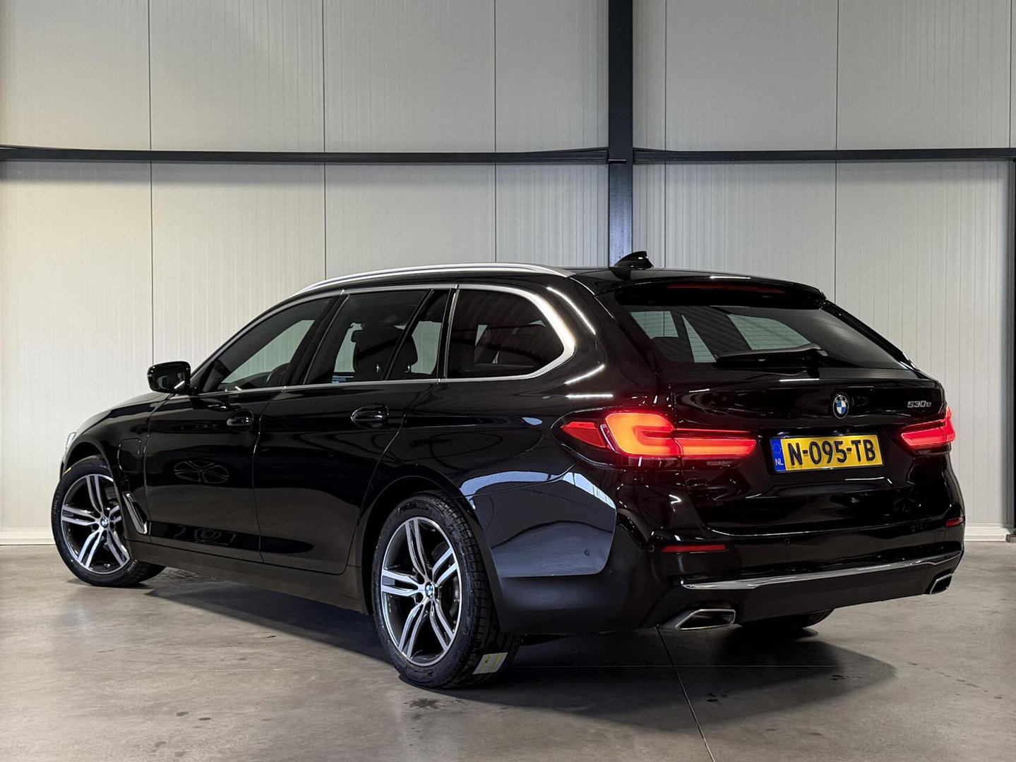 BMW 5 Serie Touring 530e High Executive Pano Leer Memory VOL