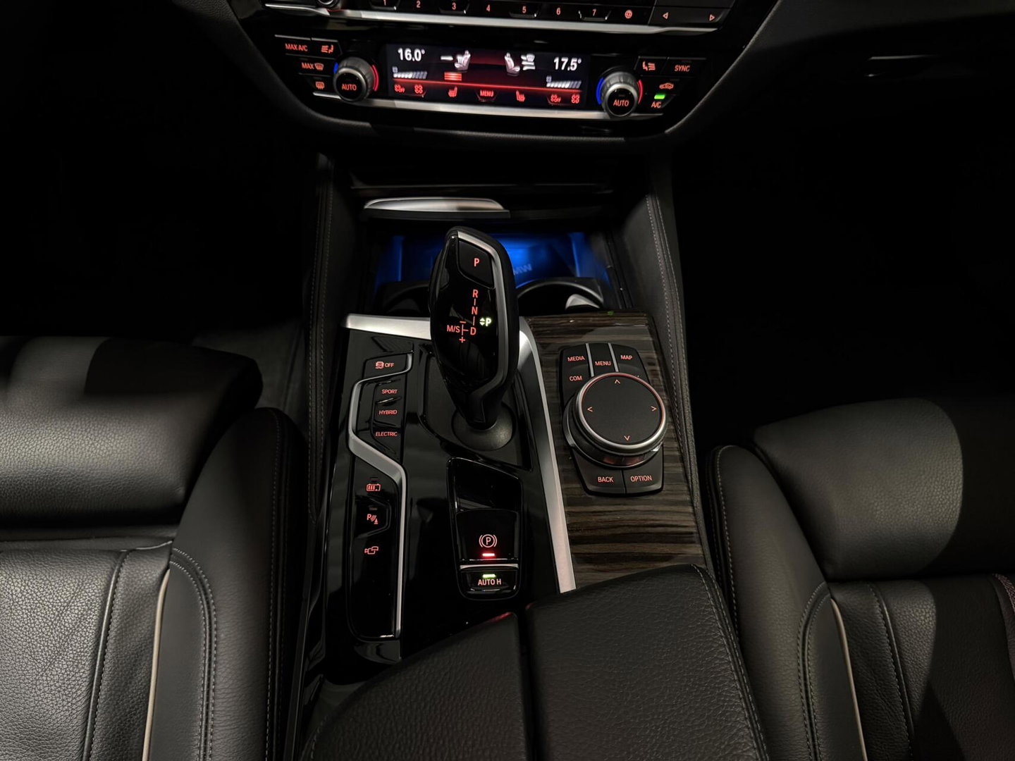 BMW 5 Serie Touring 530e High Executive Pano Leer Memory VOL