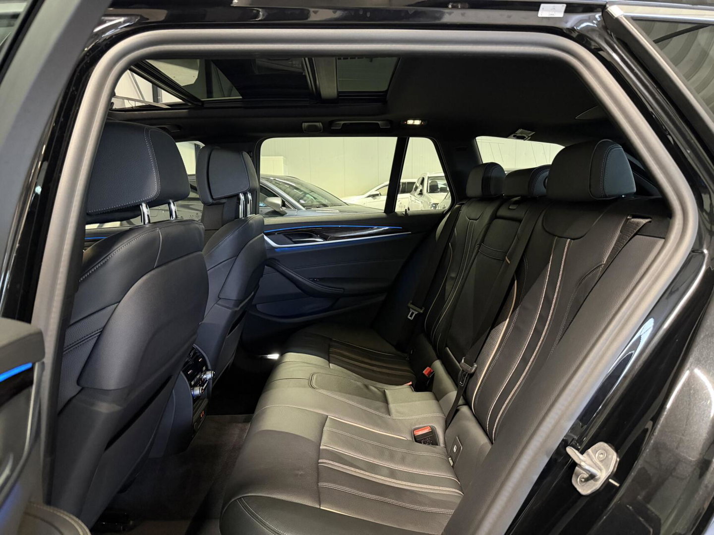 BMW 5 Serie Touring 530e High Executive Pano Leer Memory VOL
