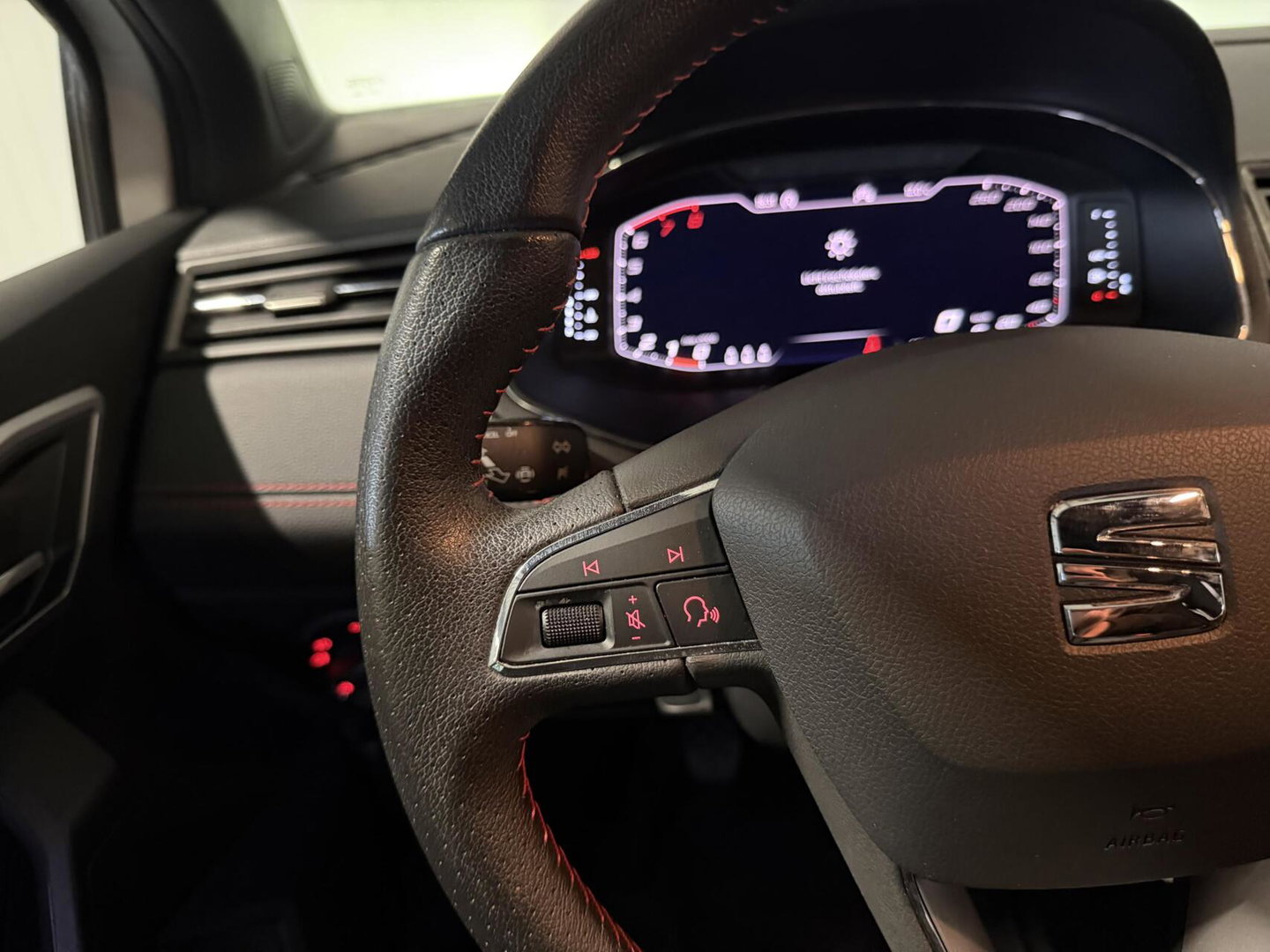 SEAT Ibiza 1.0 TSI FR Intense 116PK 6 Bak Virtual Camera